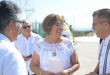 Conmemora Ayuntamiento de Veracruz el Día del Maestro en la Plaza Cívica del Magisterio