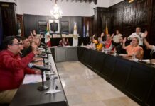 Exigen miles salida del Grupo Mas en Cabildo abierto