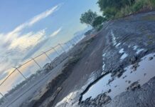 Vecinos denuncian inundaciones y daños en carretera por construcción de viviendas del Bienestar en Tejería