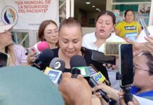 Rocío Nahle miente, acusan madres de niños con cáncer: «faltan insumos y medicamentos»; insisten en renuncia de titular del IMSS-Bienestar
