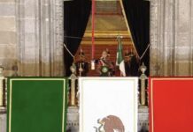 «Viva México libre, independiente y soberano»: Sheinbaum da su segundo Grito de Independencia