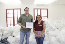 Refrenda Rosa María colaboración con empresarios en favor de las familias que más necesitan