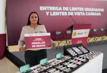 Asiste presidenta del DIF Municipal de Medellín de Bravo a recepción de apoyos de salud visual