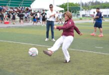 Inaugura Rosa María Hernández el torneo universitario estudiantil «Fútbol Somos 26»