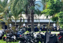 Policía de Córdoba paran labores, alcalde los manda vigilar sin municiones