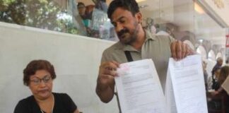 75 expolicías de Poza Rica siguen sin recibir su liquidación, pese al acuerdo de mediación suscrito con autoridades