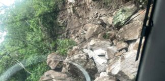 Otro deslave bloquea el tránsito vehicular en la carretera Xalapa-Huatusco, a la altura de Los Pescados